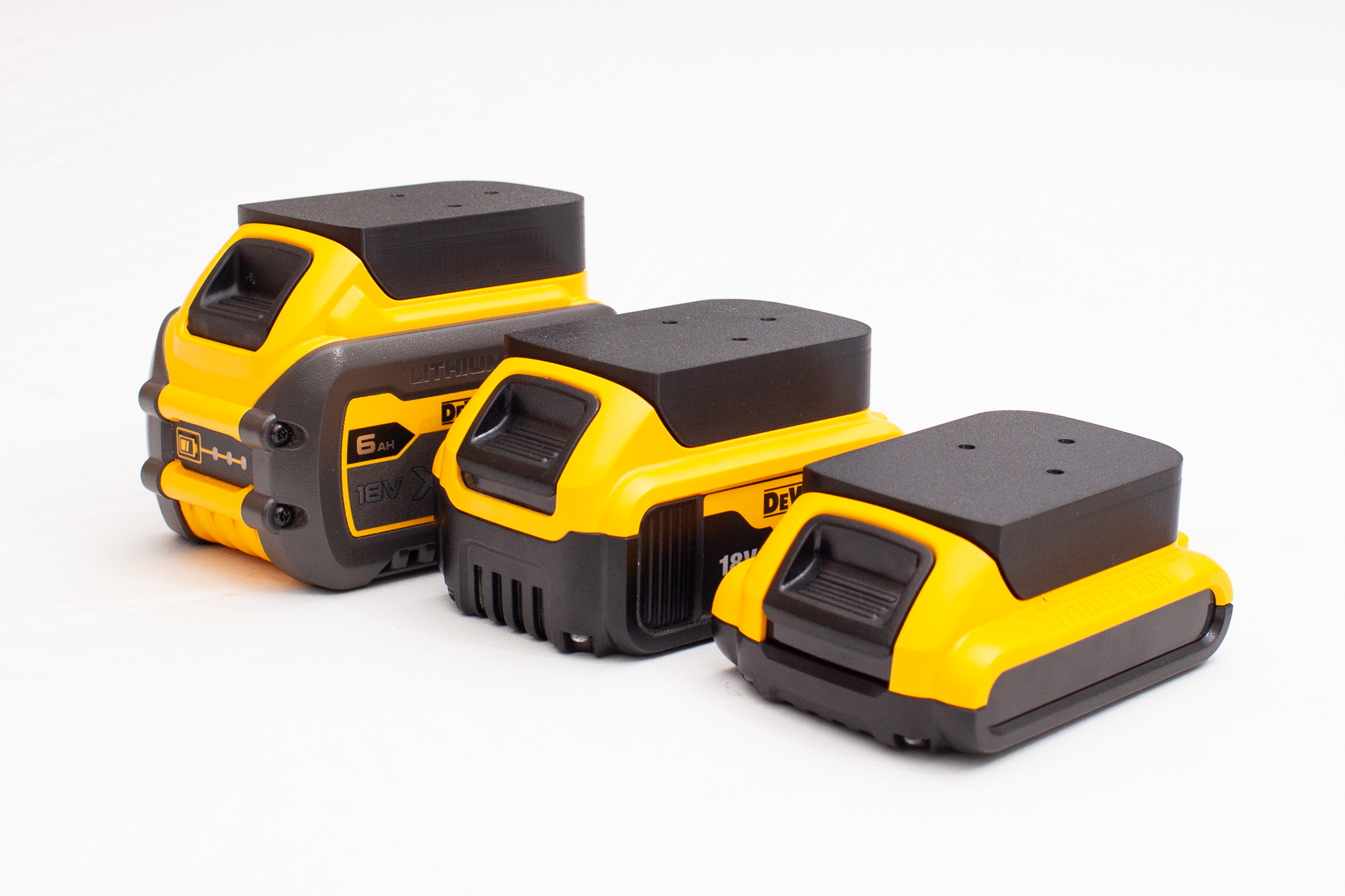 Uchwyty na akumulatory DeWalt XR zestaw 4 sztuki